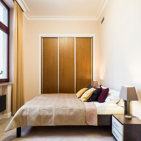 Majestic Residence -150M2 With Iconic Market Square View As Home Apartamenty R506 Wroclaw Bagian luar foto